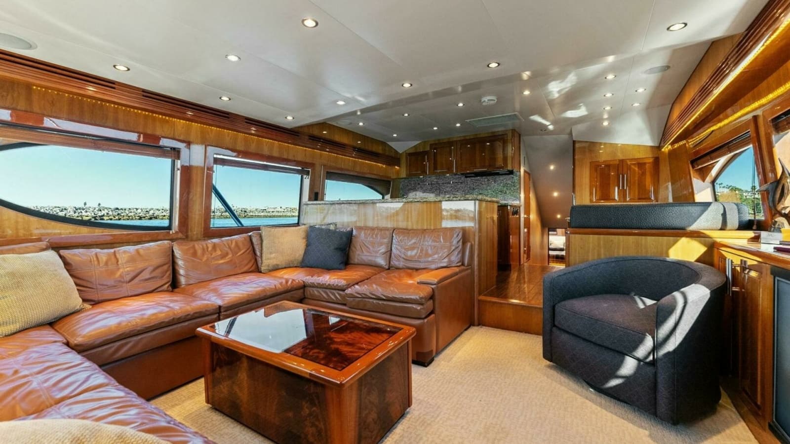 2007 Hatteras 64 Convertible CHUPACABRA - Spacious Salon with Leather Seating