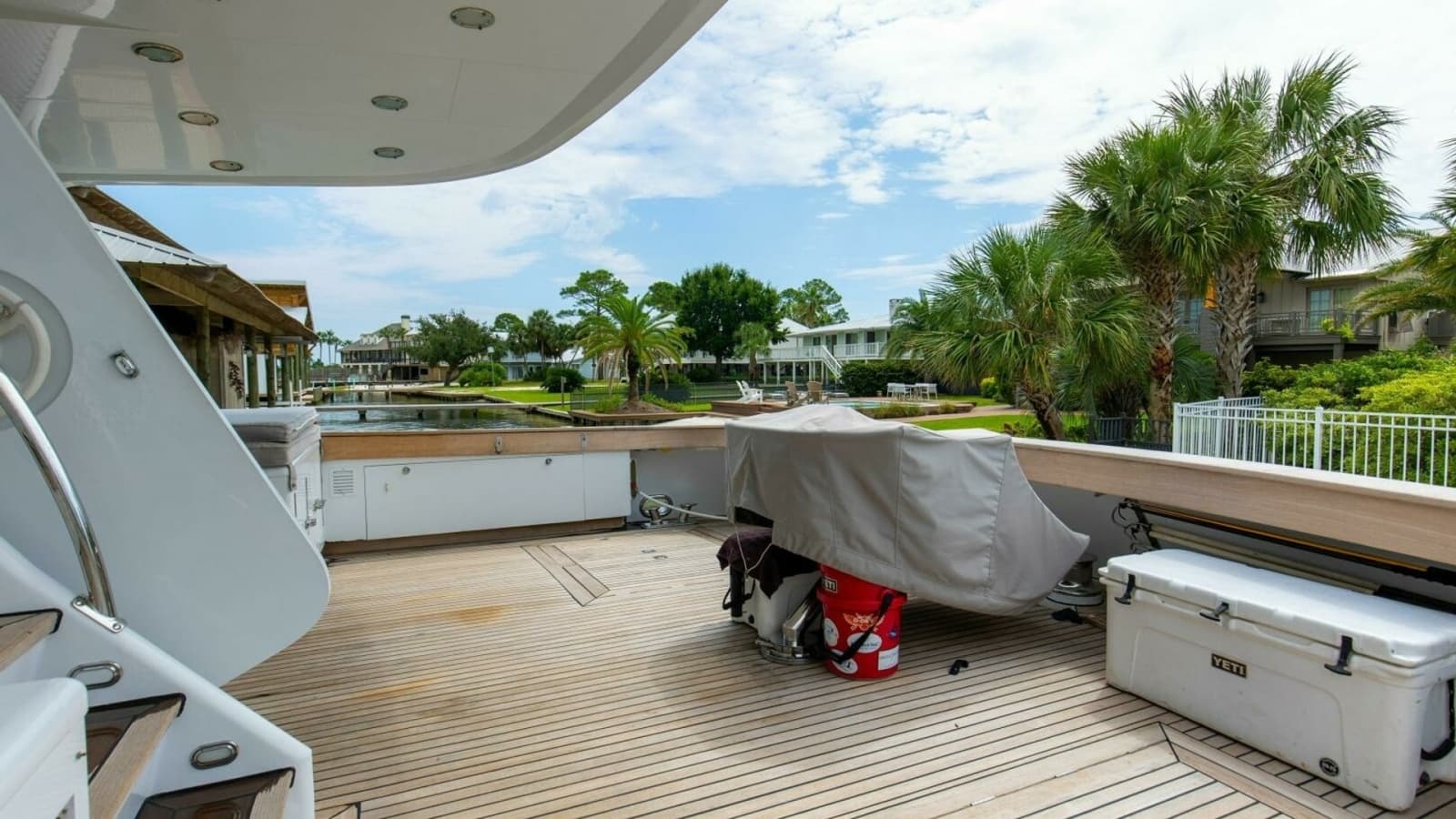 1989 116' Feadship "Boss"- Main Deck
