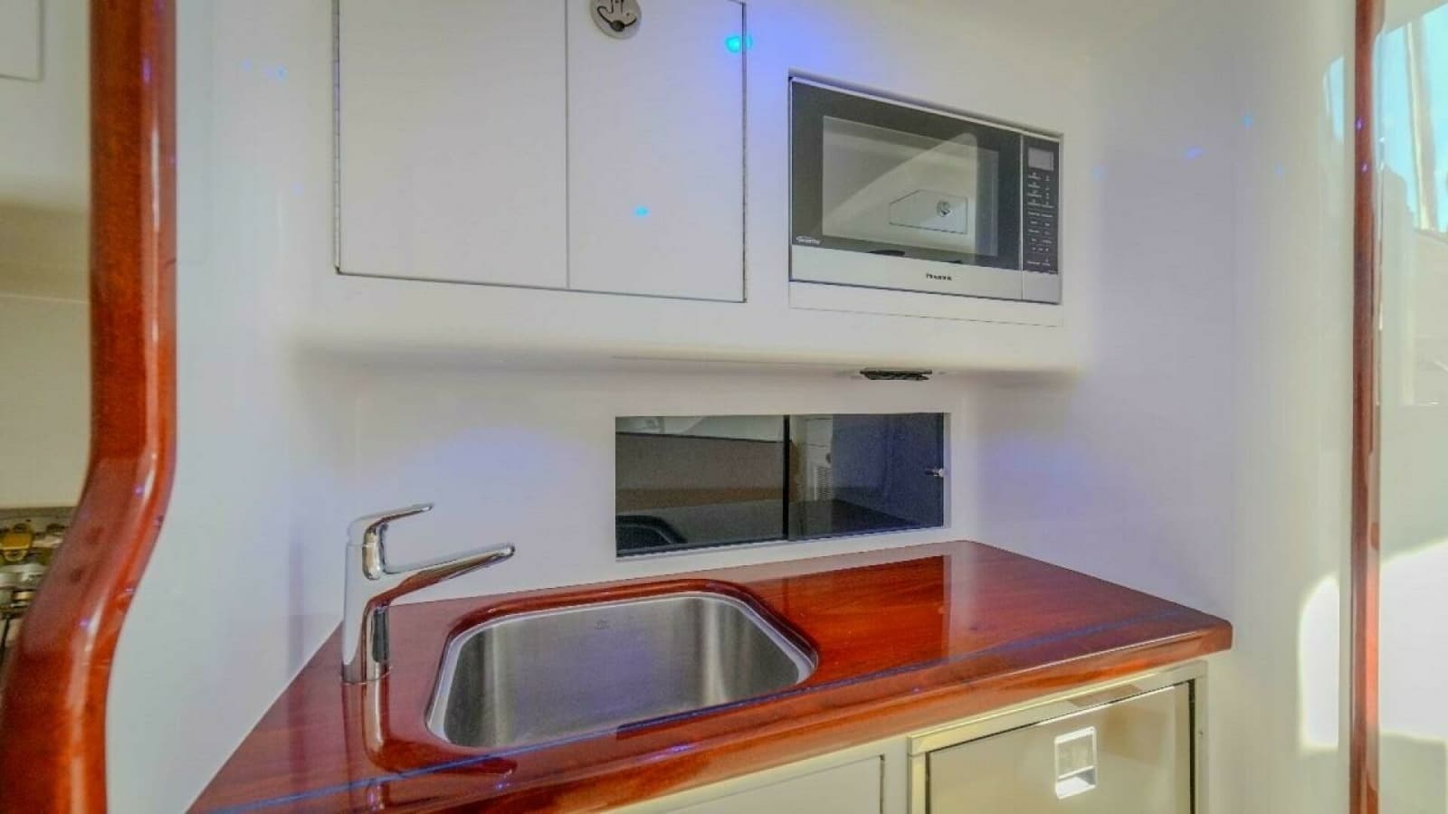 2024 Maverick Yachts Costa Rica 36 Walkaround- GAME ON- Galley