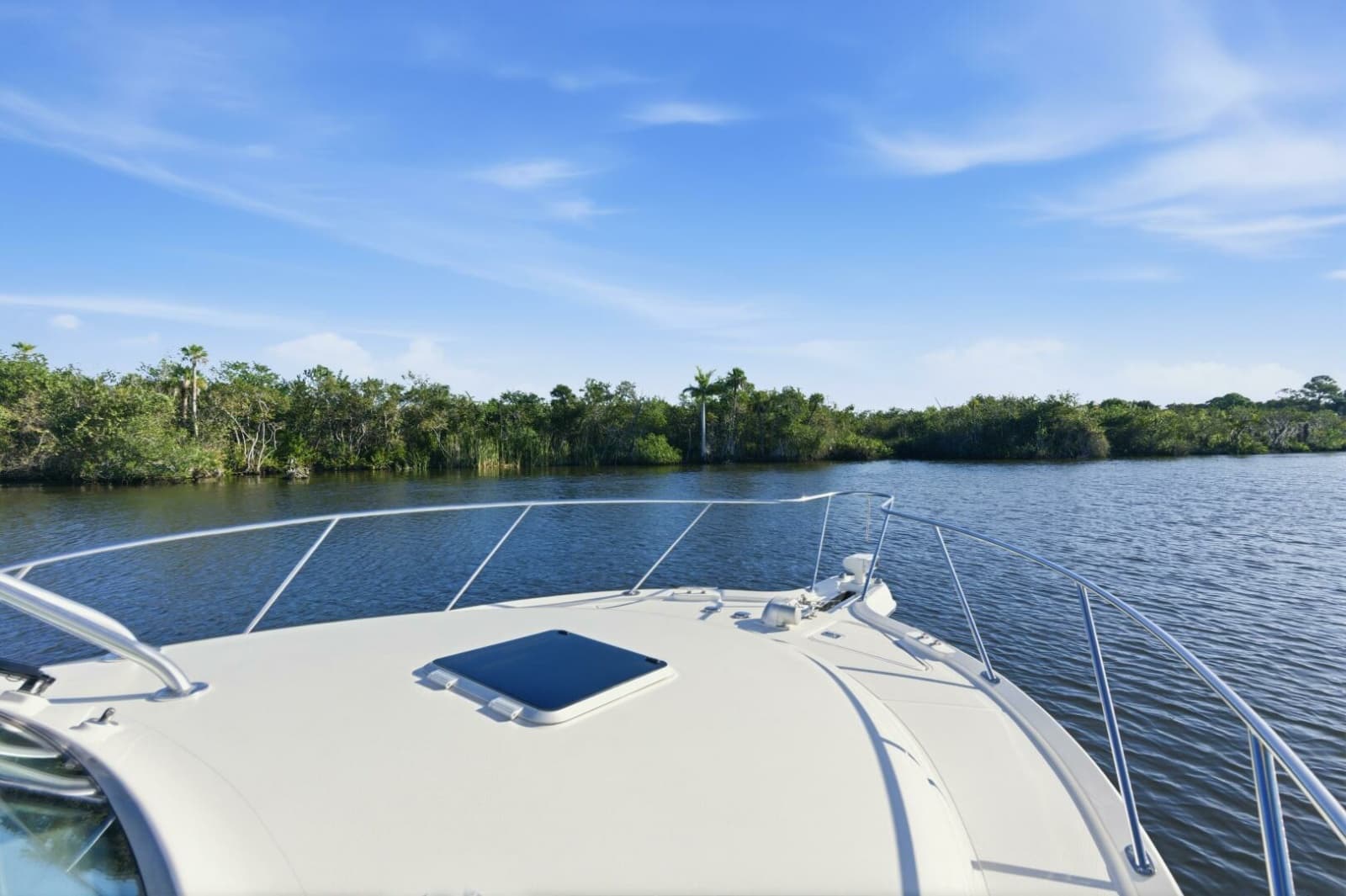 Tiara 31 Serenity- Bow