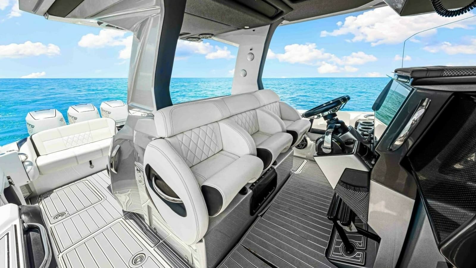 2017 Nor-Tech 450SS - Helm