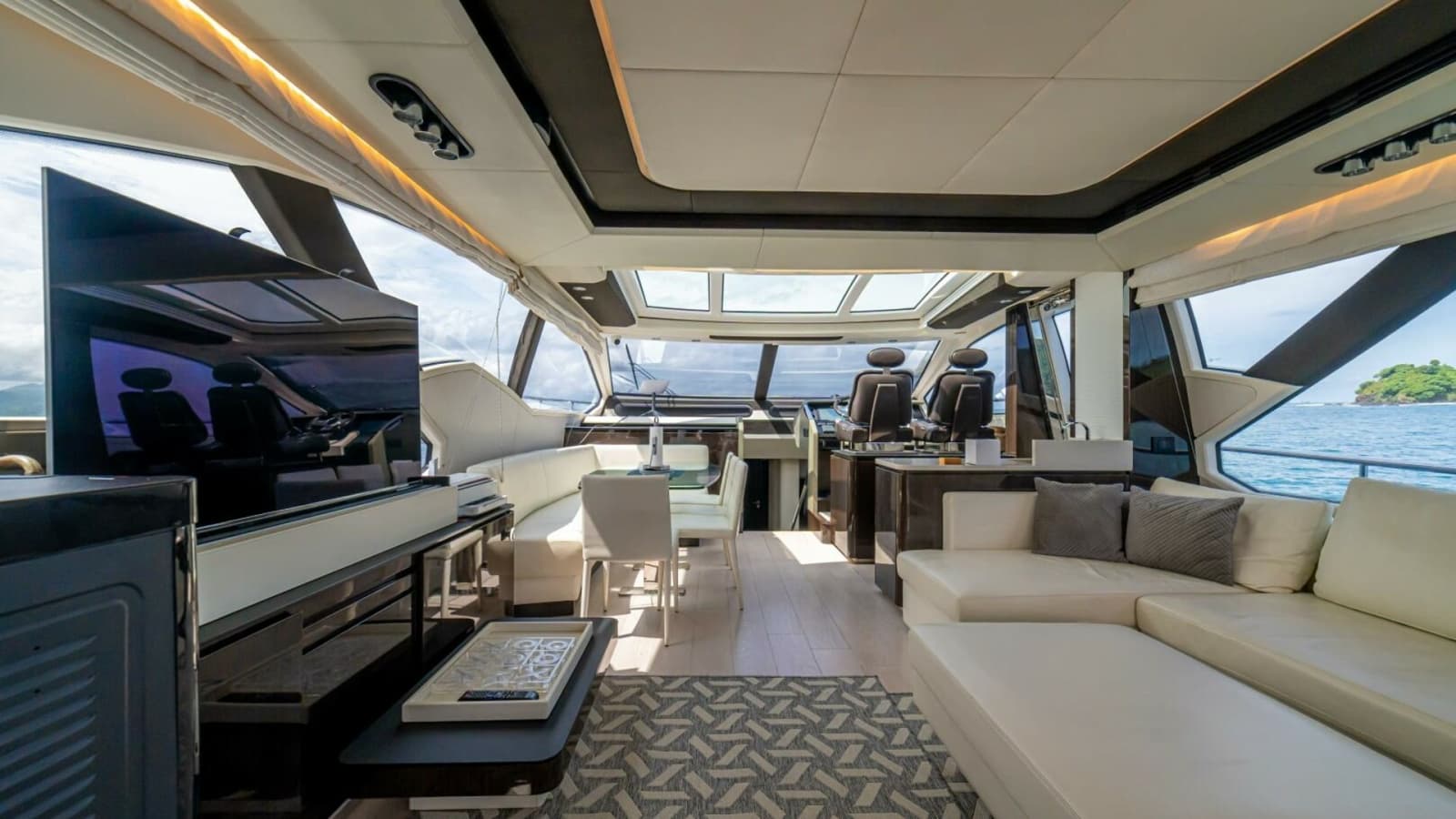 2017 Azimut 77 "Carpe Diem"