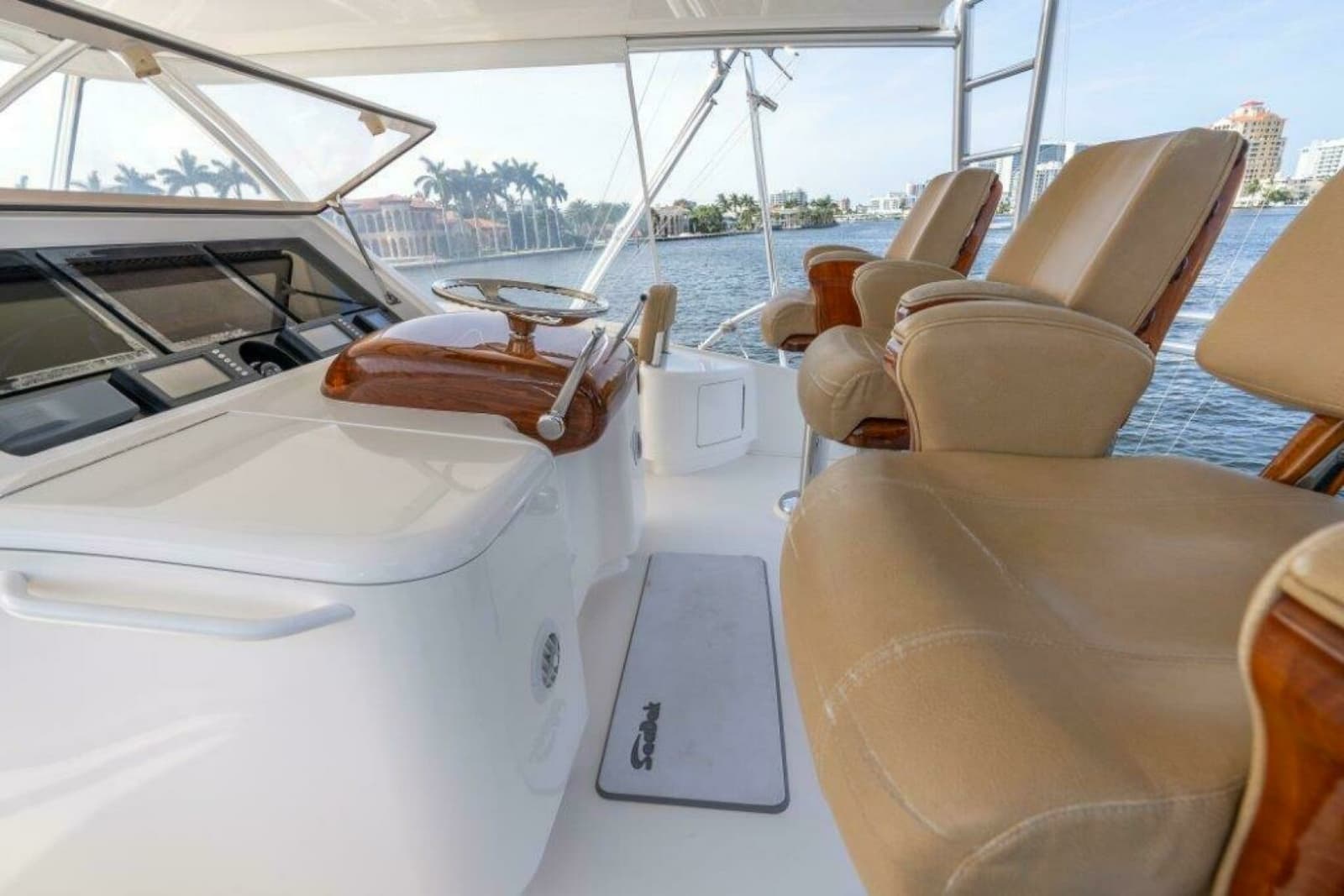 2015 Viking 66 No Collars - Flybridge