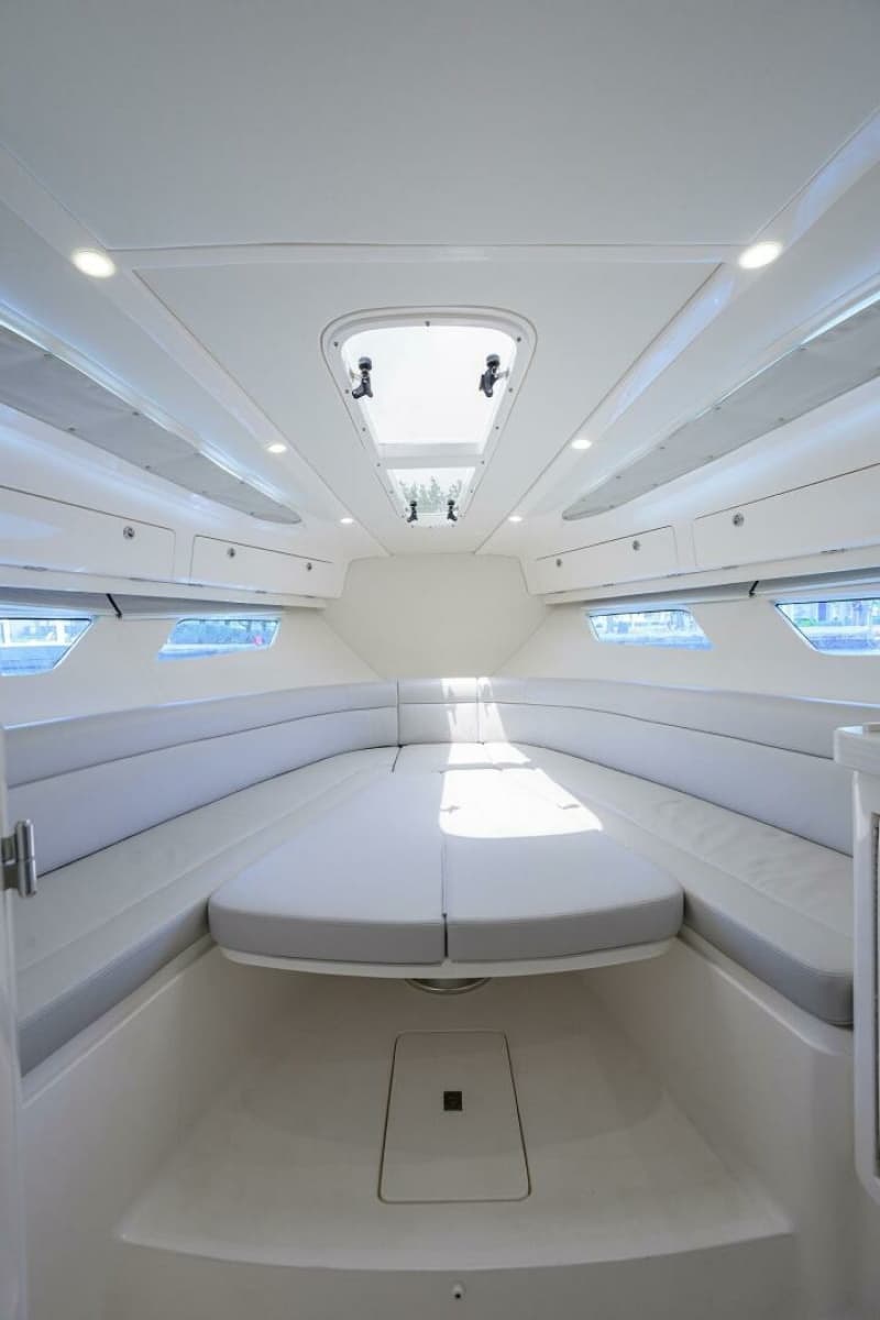 Intrepid 41 - Forward Berth