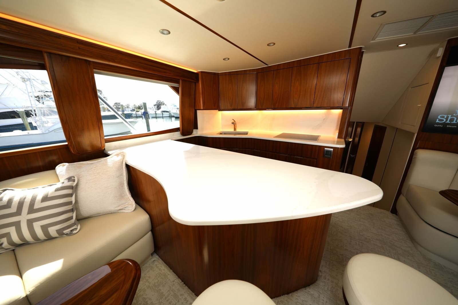 2023 Viking 54 Convertible