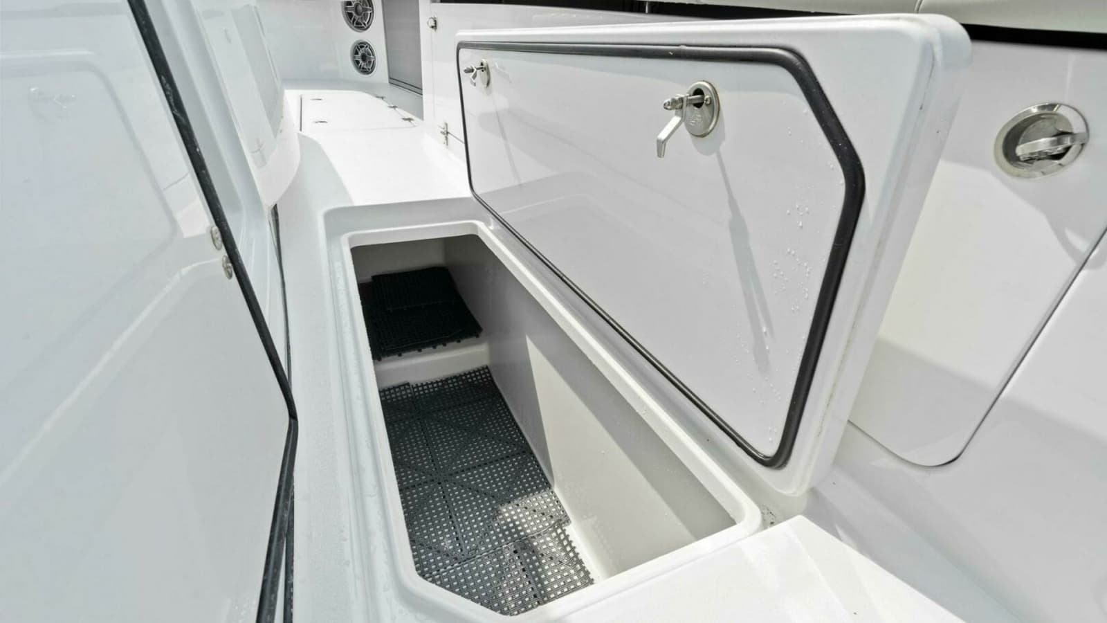 2022 Barker Boatworks 40 HPC