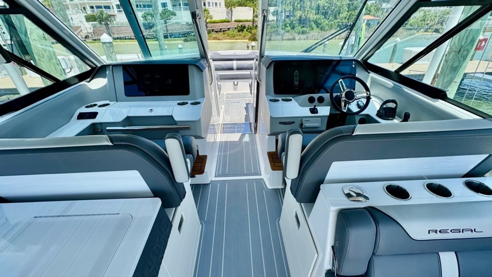 2025 Regal LS36-