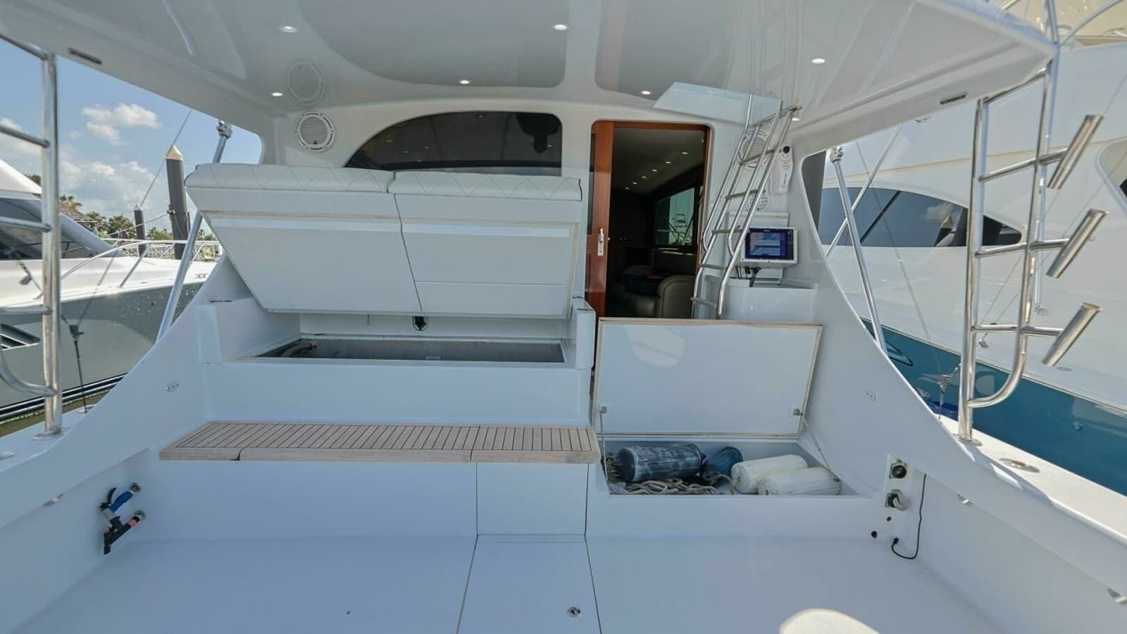 2014 Blackwell 62 Convertible