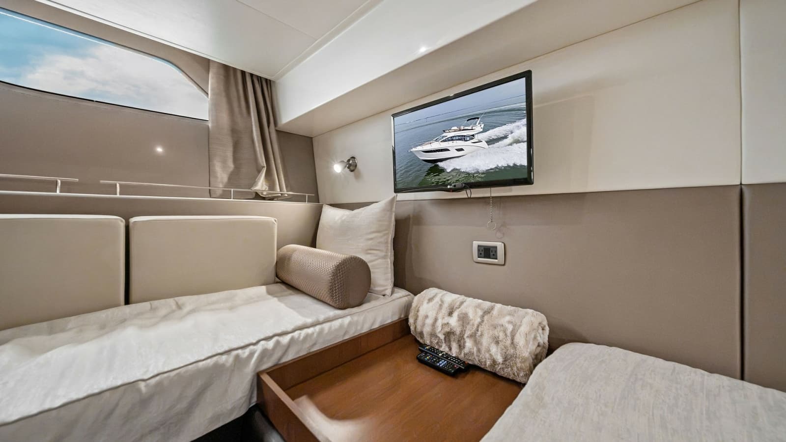 Guest Stateroom with Twin Beds
