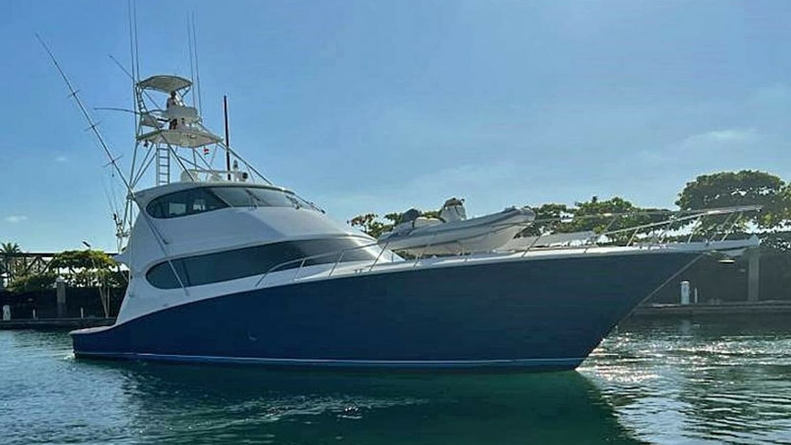 2008 Hatteras 77 Enclosed Bridge "Desperado'"-Profile