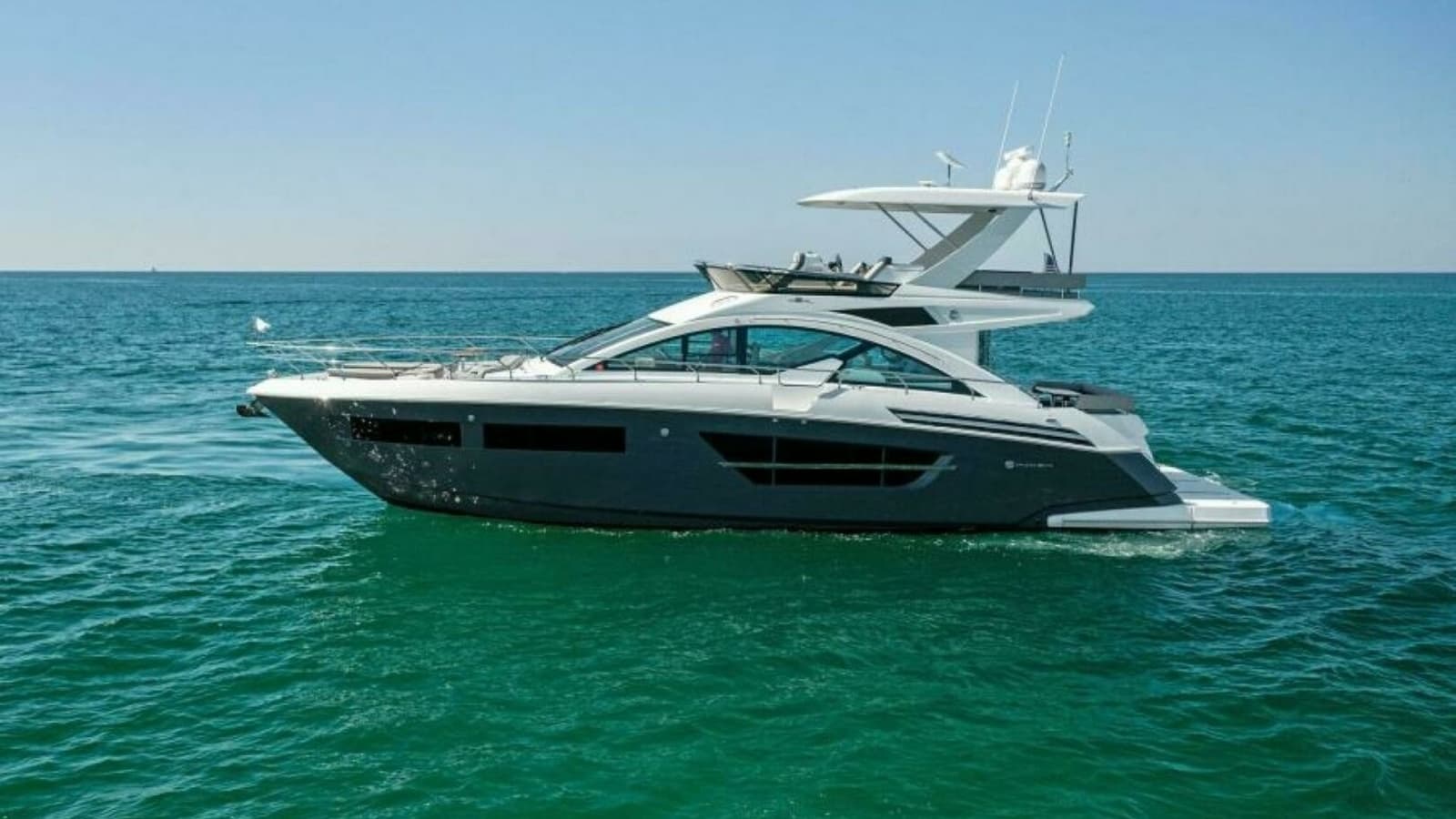 2023 Cruisers Yachts 60 Cantius Fly- Port
