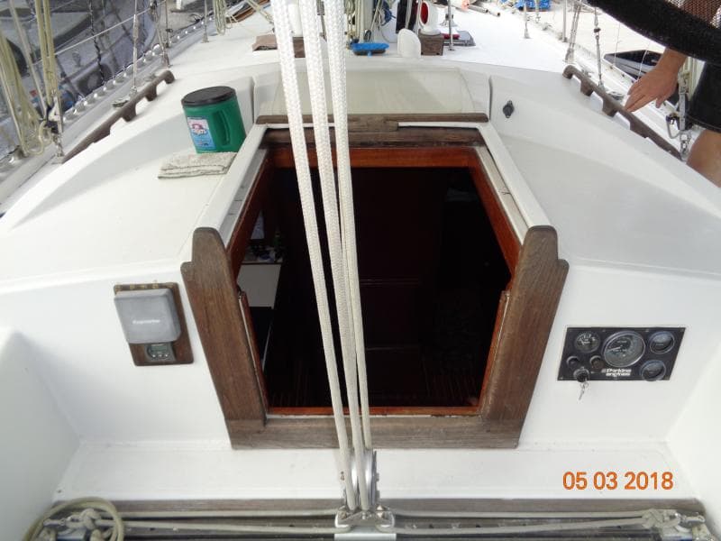 1980 Corbin 39 Aft Cockpit Cutter