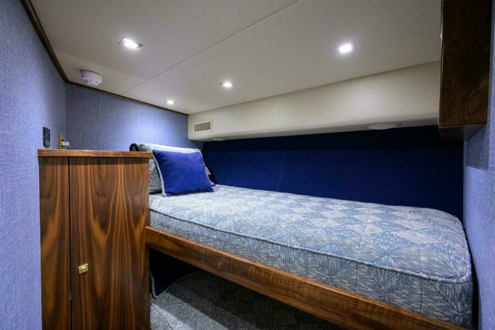Viking 80 - KEMOSABE - Forward Starboard Stateroom