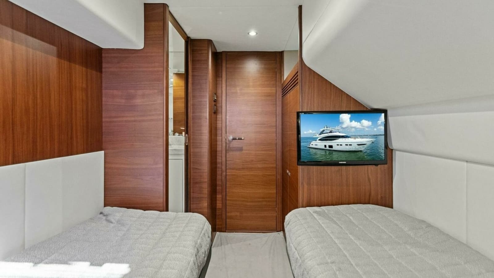 2018 Princess Y75 Motor Yacht