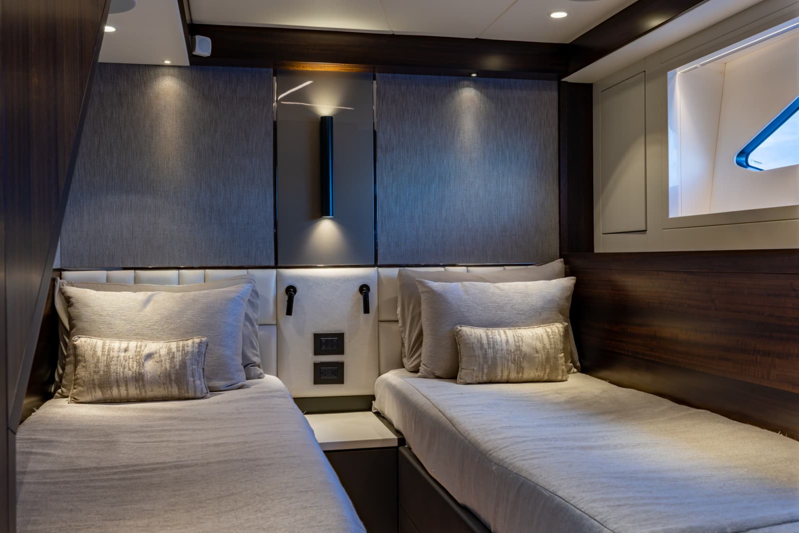 2022 Sunseeker Manhattan 68