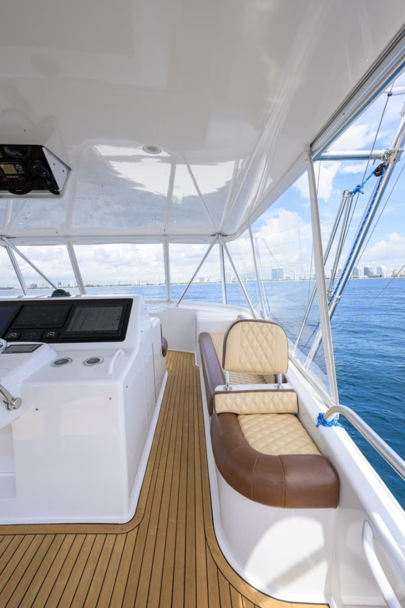 2002 Viking 61 Convertible
