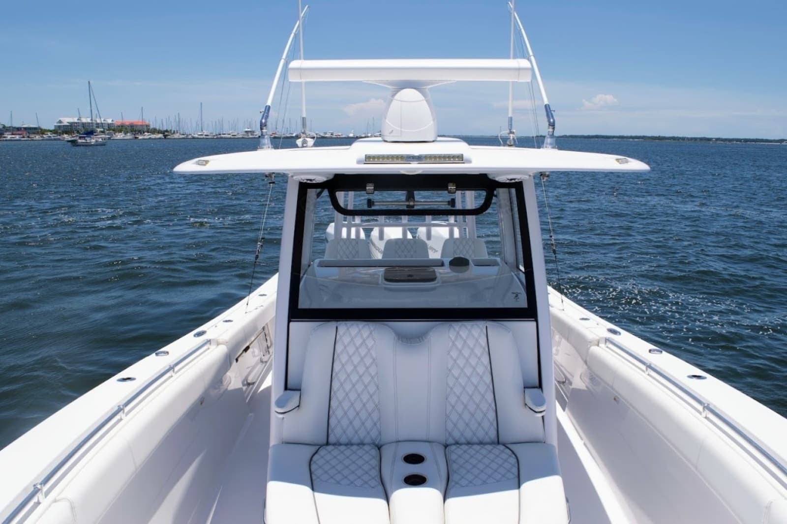 2022 Sportsman Open 352 - Forward Seating