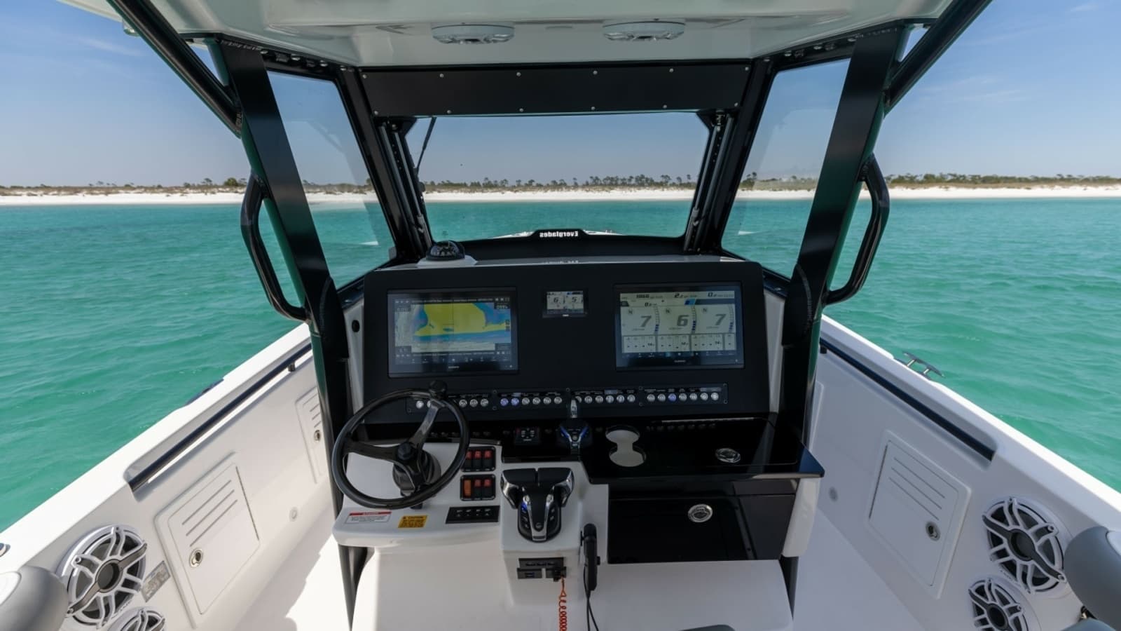 2023 Everglades 365 CC-