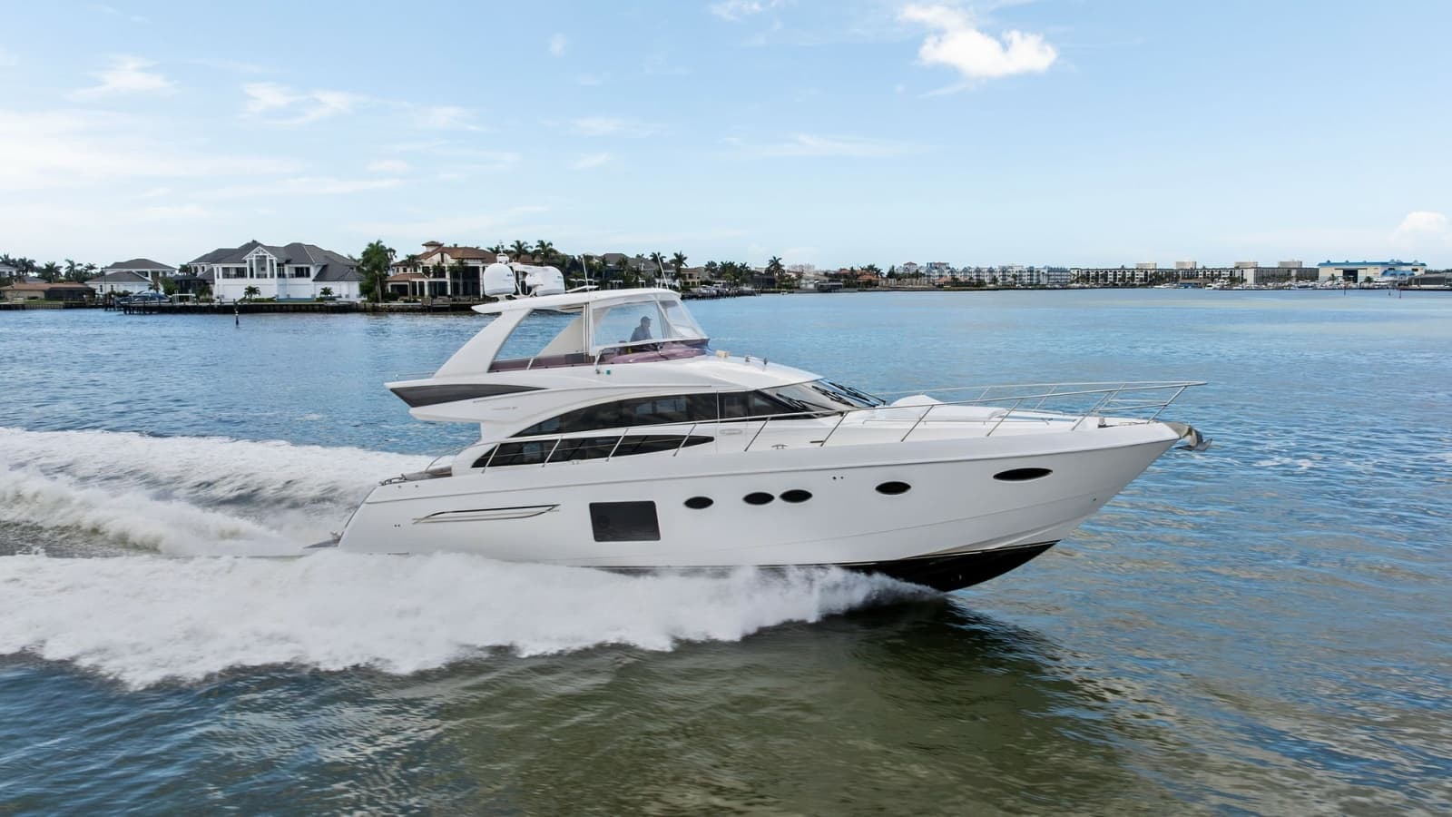 Elegant Flybridge Exterior in Motion