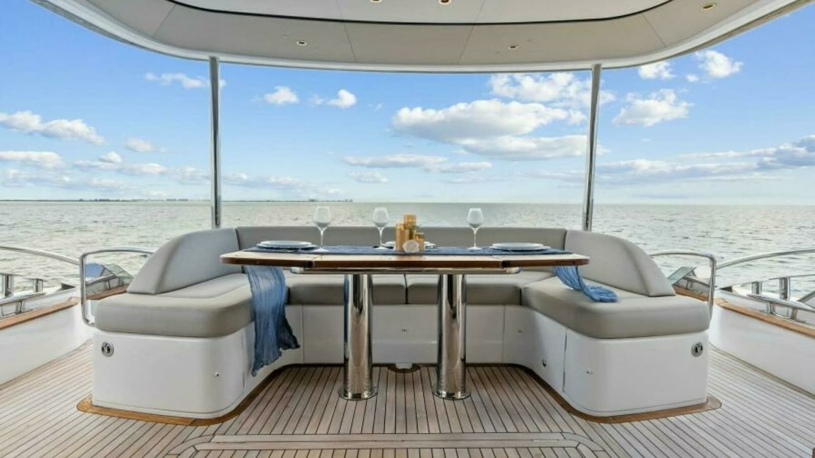 2024 Princess Y72 Motor Yacht