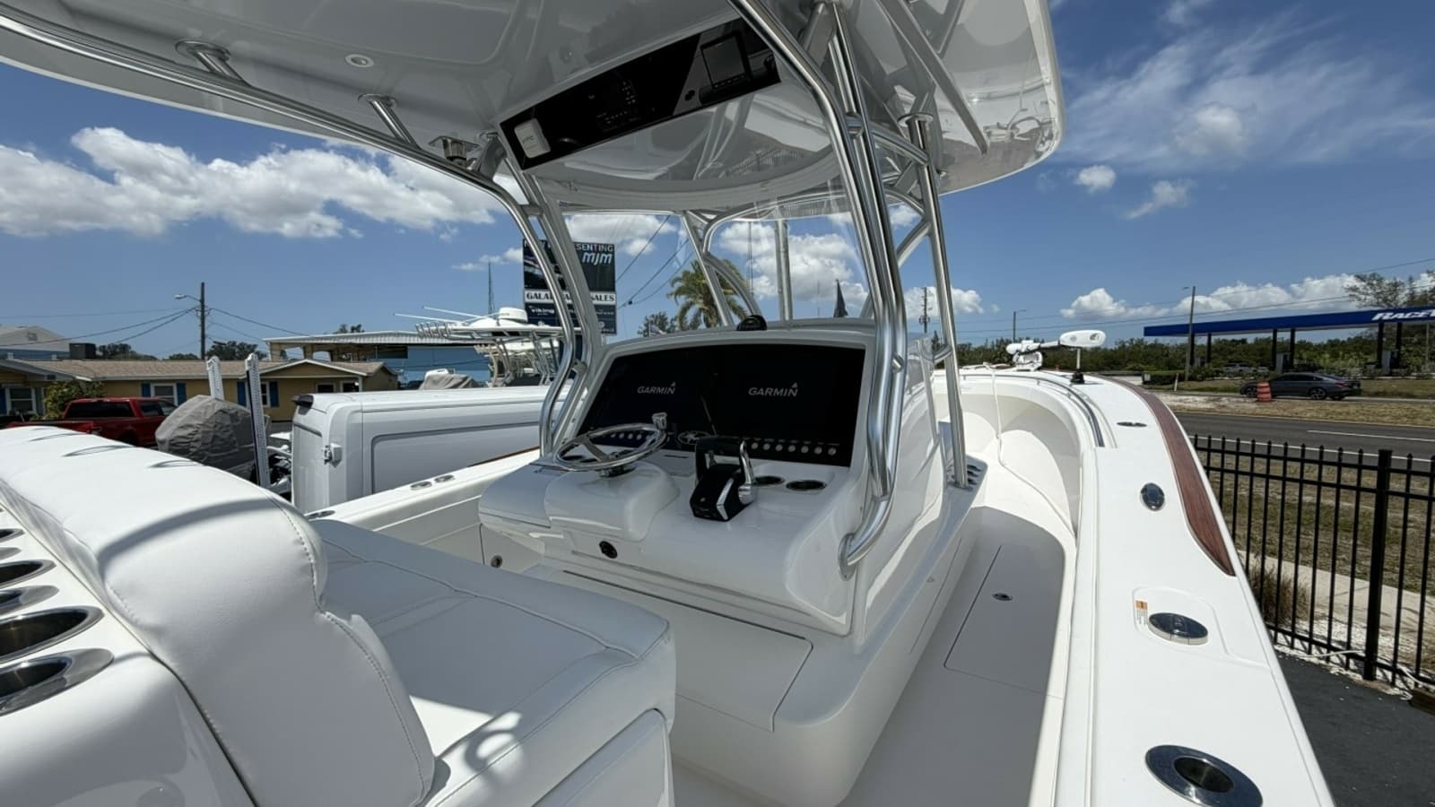 2023 Valhalla Boatworks V33