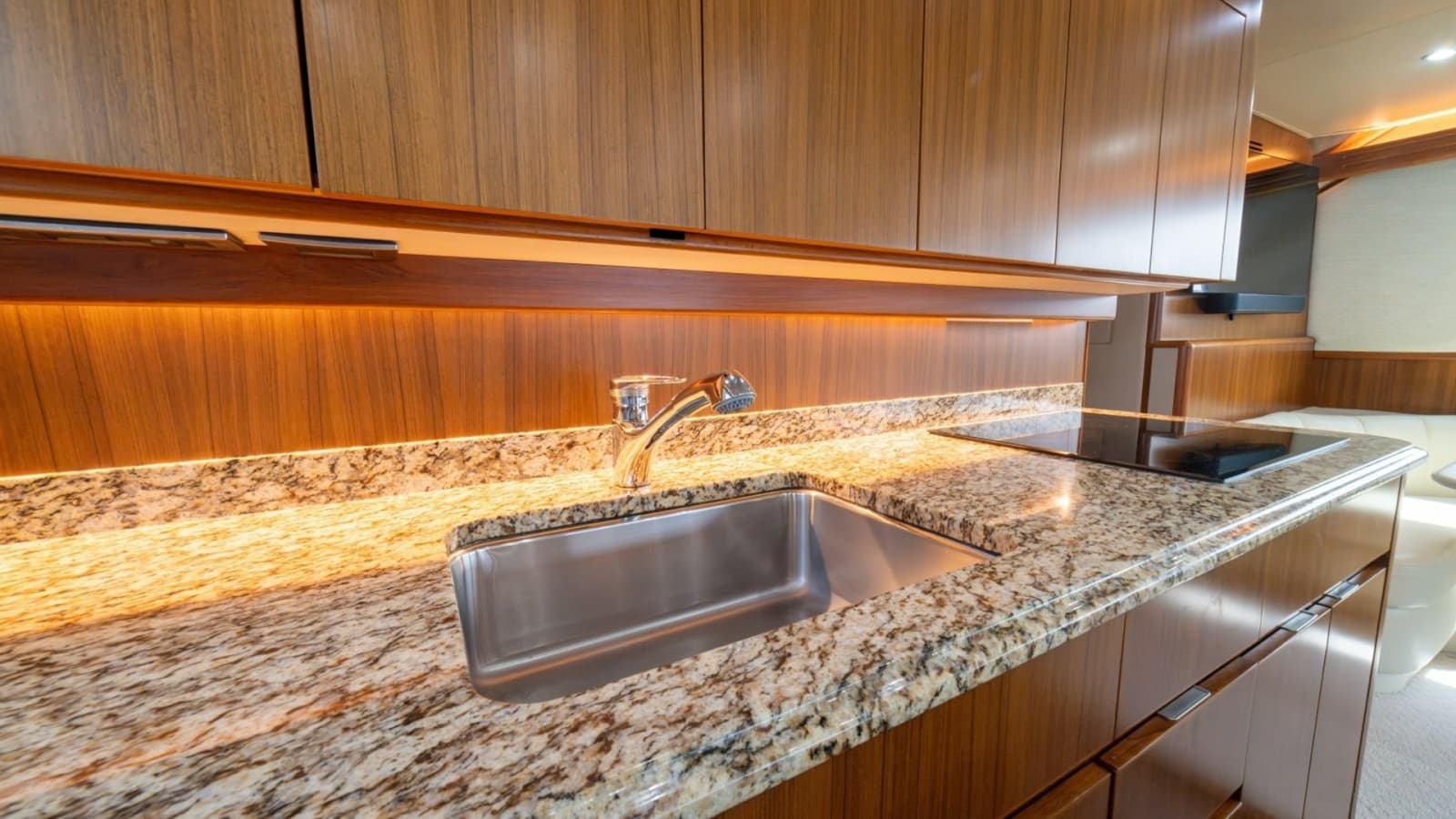 60 Viking Convertible 2012 "Contango"