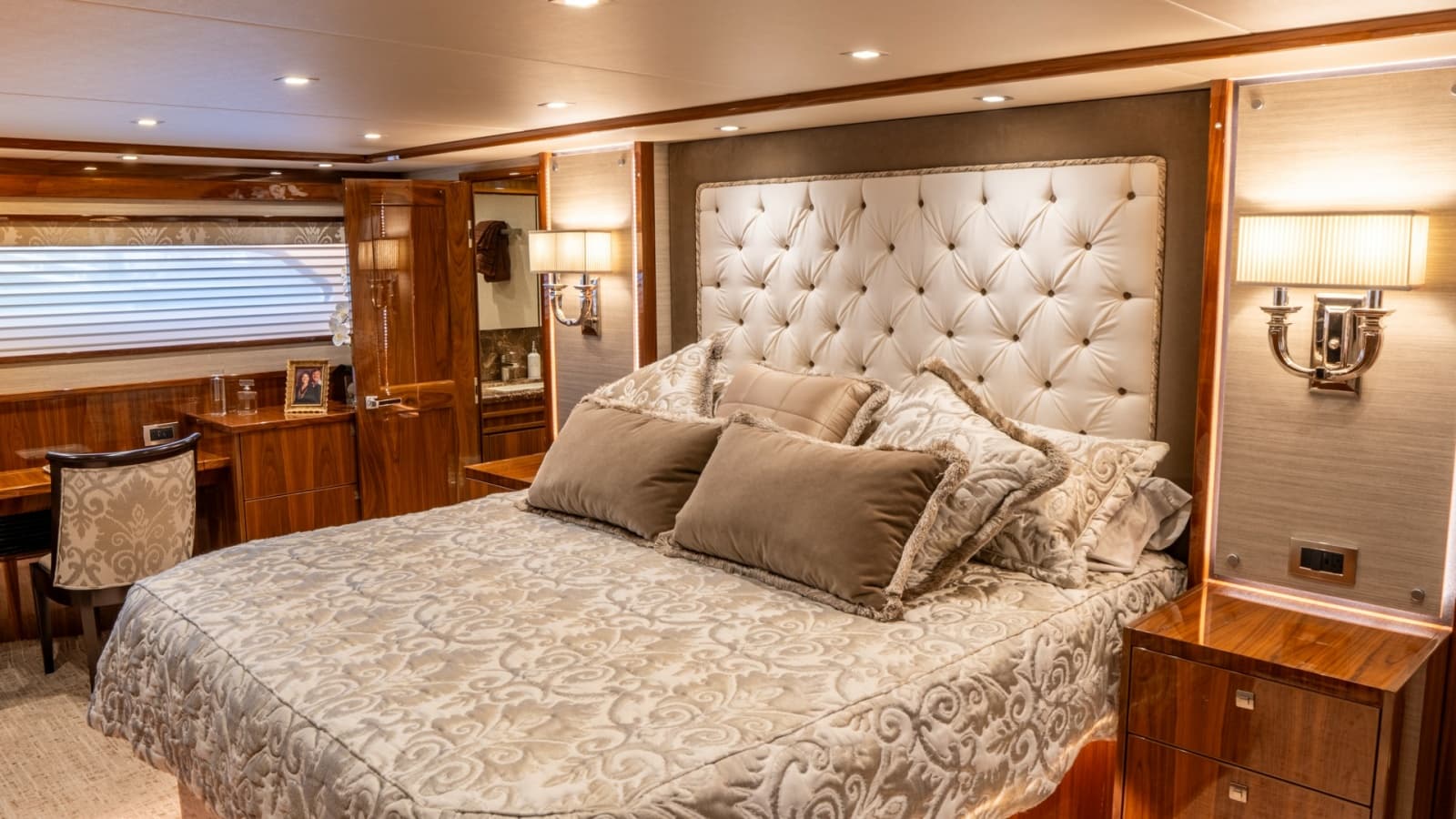 2020 Viking 92 Skybridge "After Midnight"