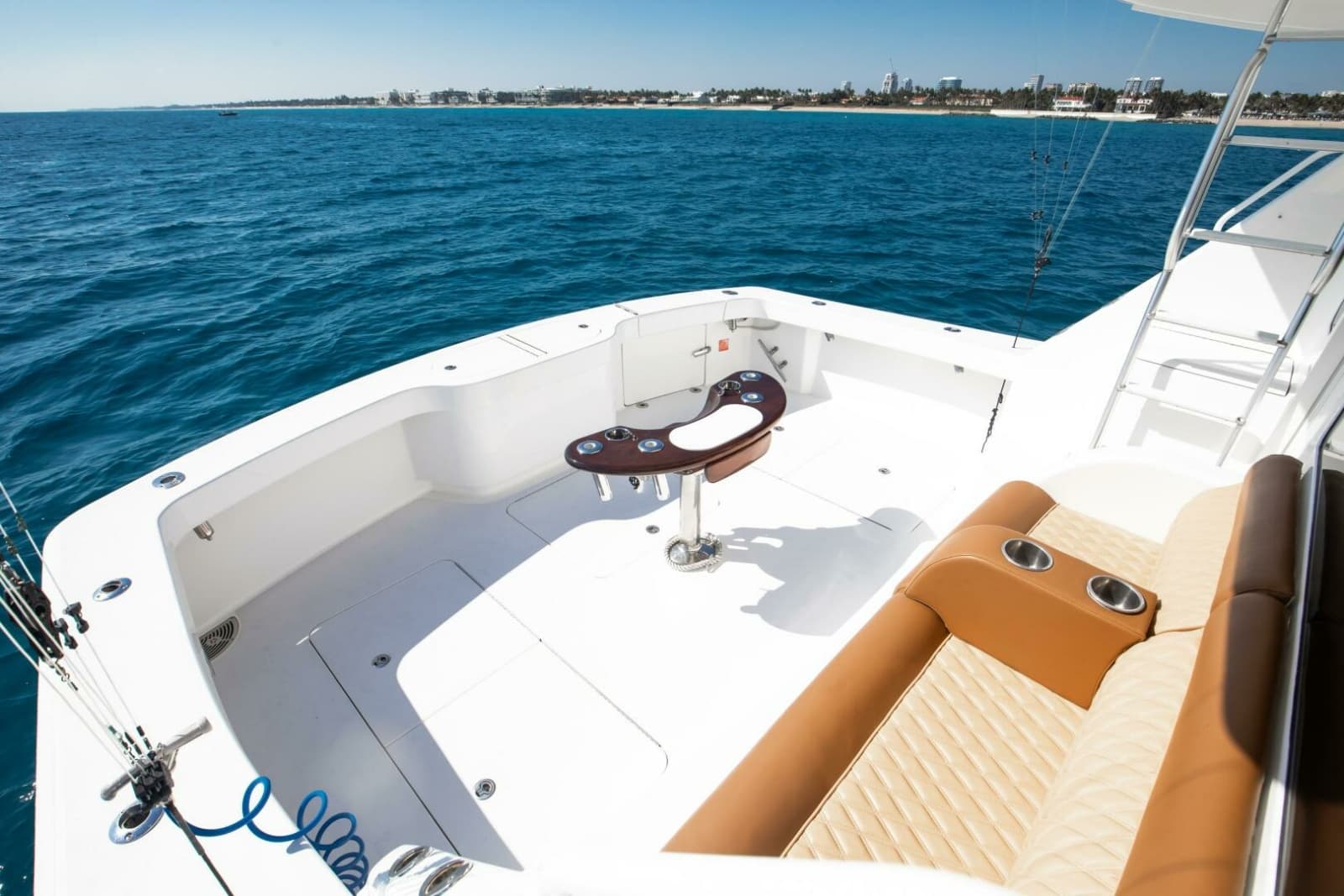 Viking 48 - Dorothy Marie - Cockpit