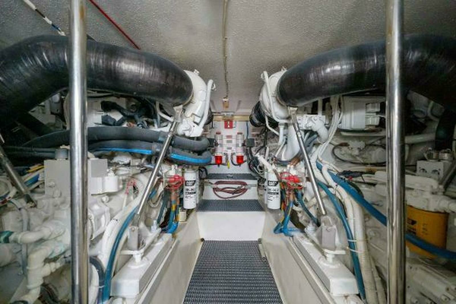 Hatteras 50 Tide Up II - Engine Room