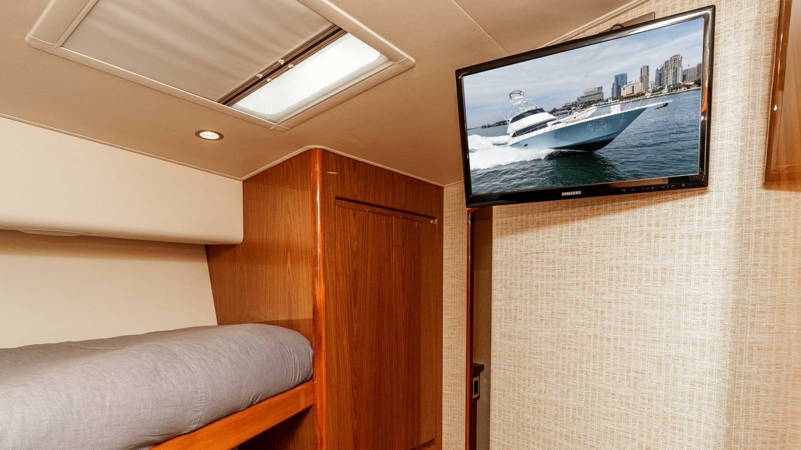 2014 Viking 76 Enclosed Bridge "TRANQUILO"