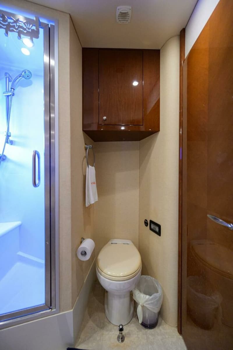 2005 Marquis 65 Motor Yacht