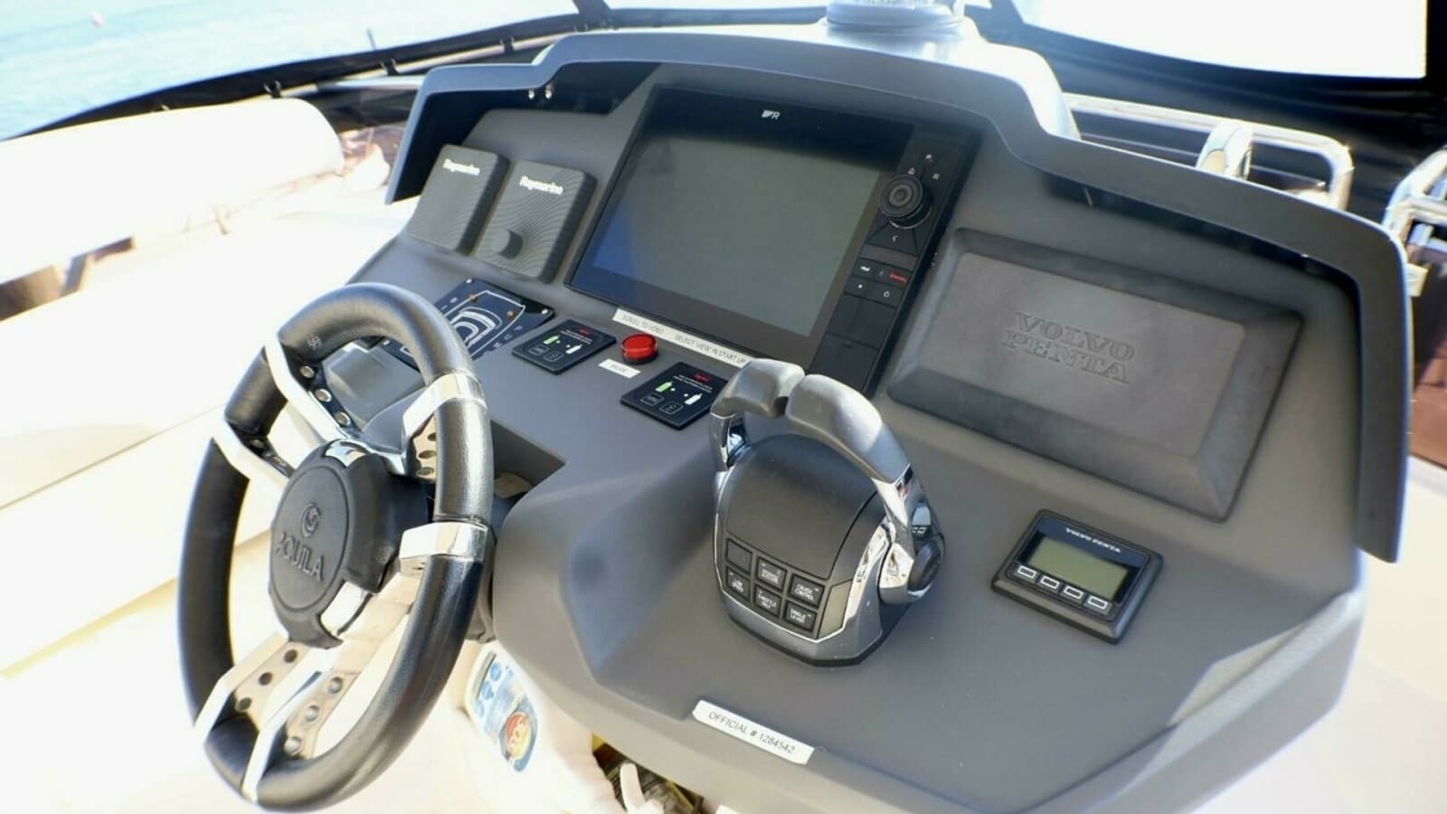 2018 Aquila 44 Catamaran- Flybridge