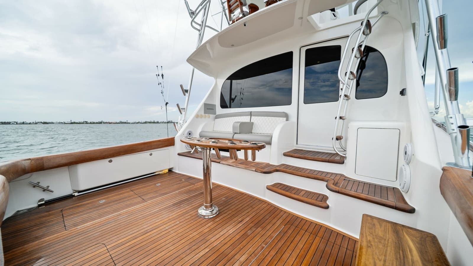 Spacious Aft Deck with Seating
