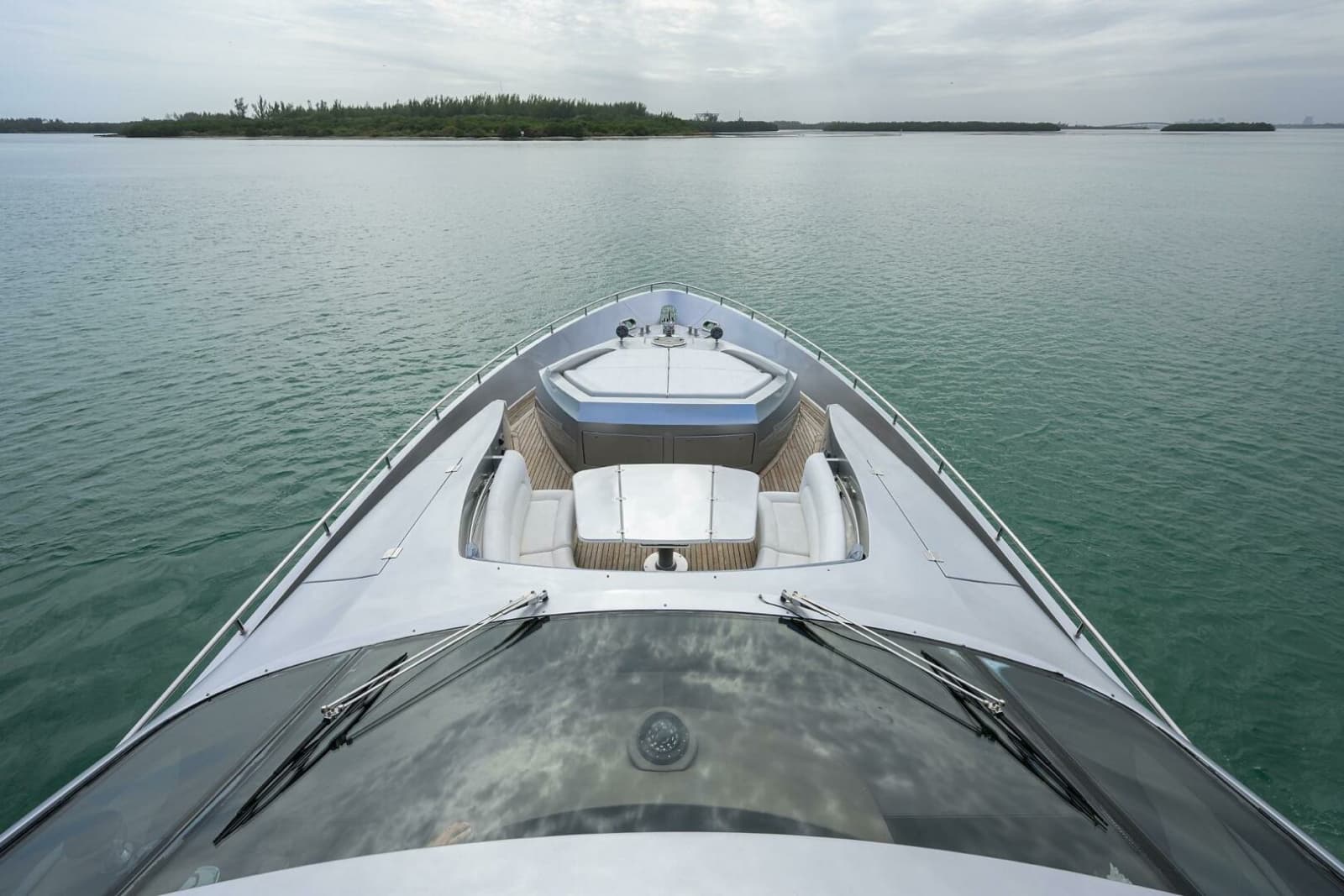2009 Pershing 90 Express