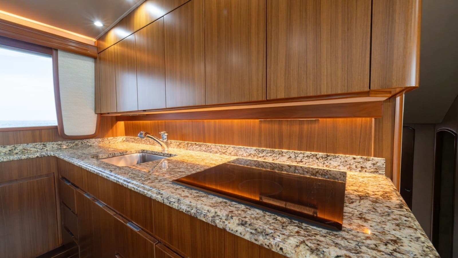 60 Viking Convertible 2012 "Contango"