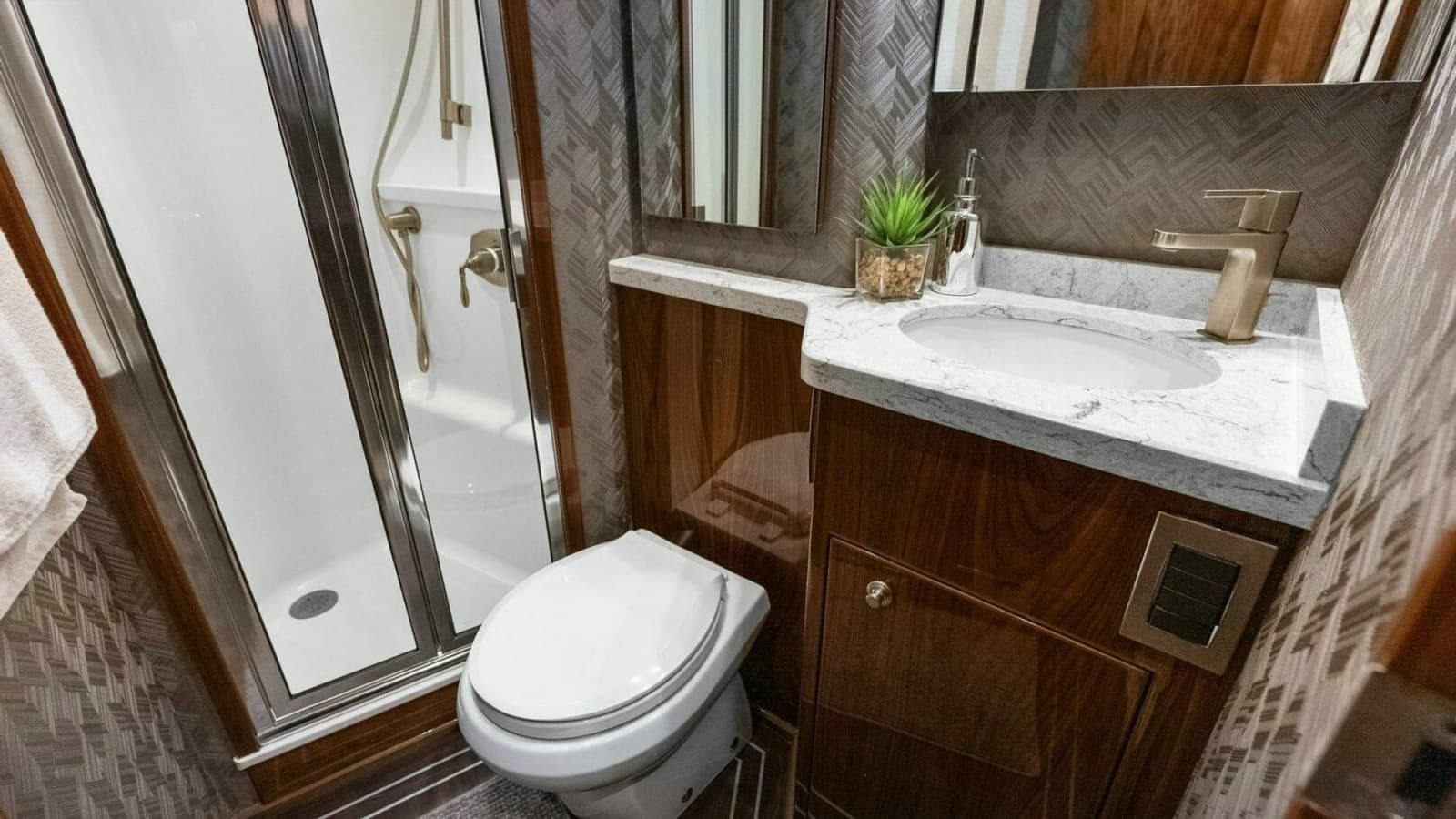 2022 Viking 68 Enclosed Bridge- PIPE DREAM- Forward Stateroom Head