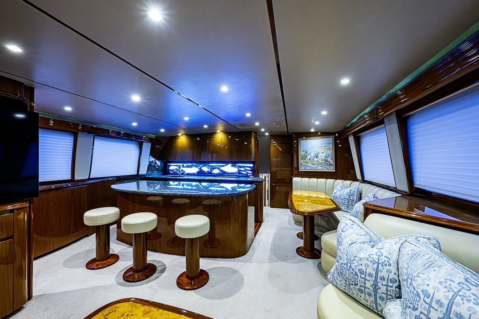 2011 Viking 76 Enclosed Bridge