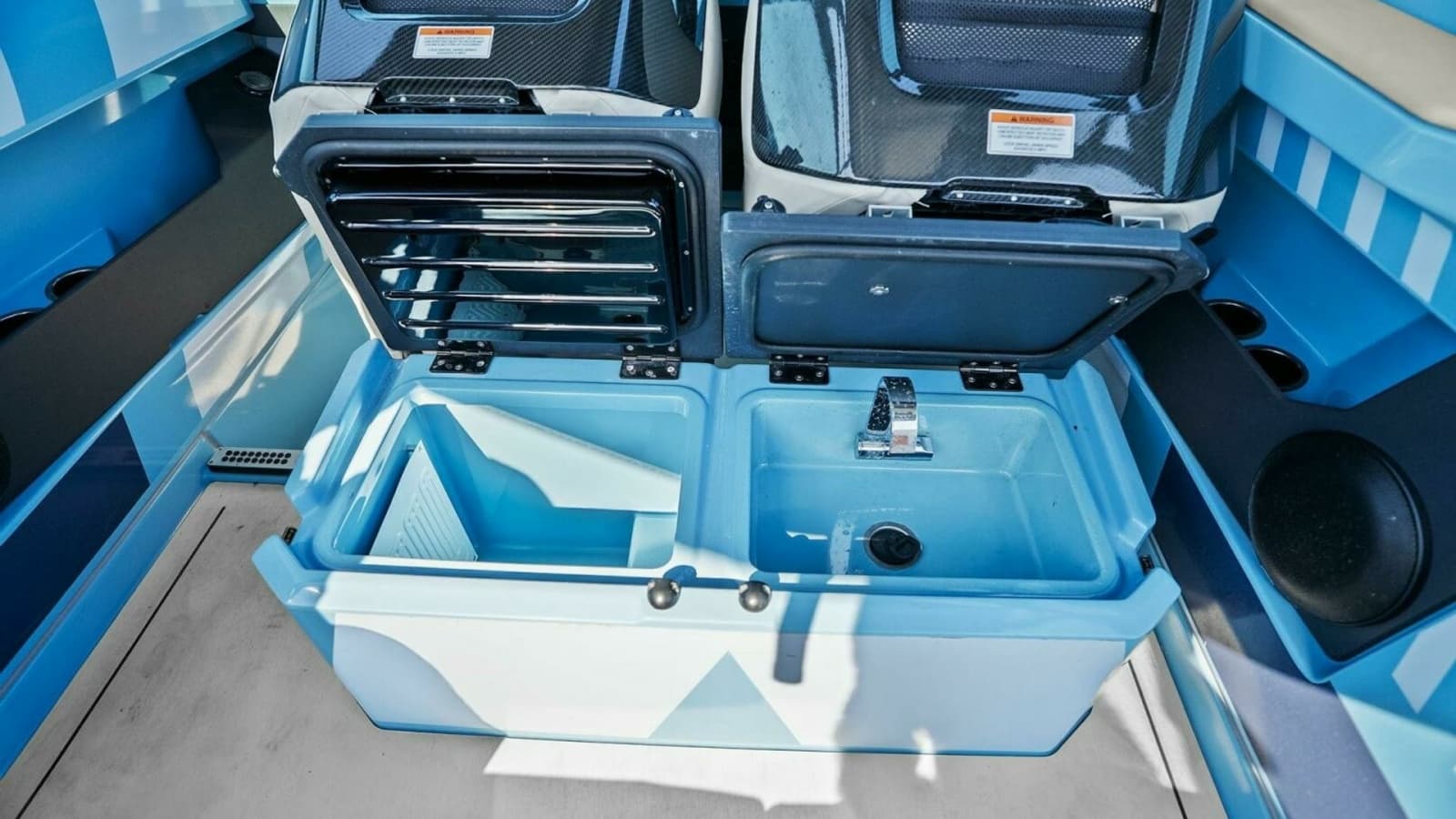 2022 Axopar Brabus Shadow 500 TT - Under Seat Cooler & Sink