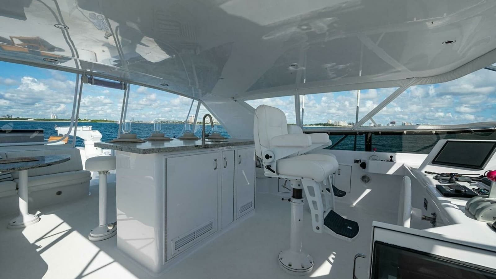 Flybridge with Helm Station and Seating