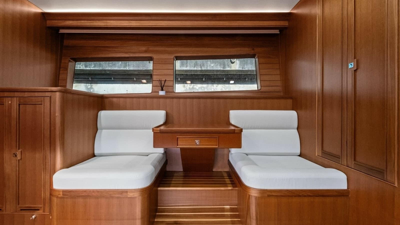2024 Marlow 90 V - Artemis II