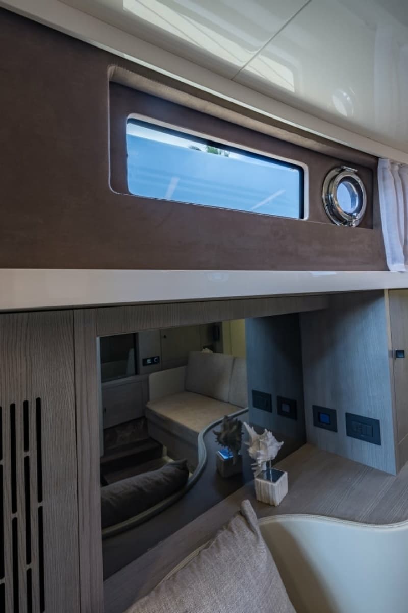 2022 Cranchi A46 Luxury Tender