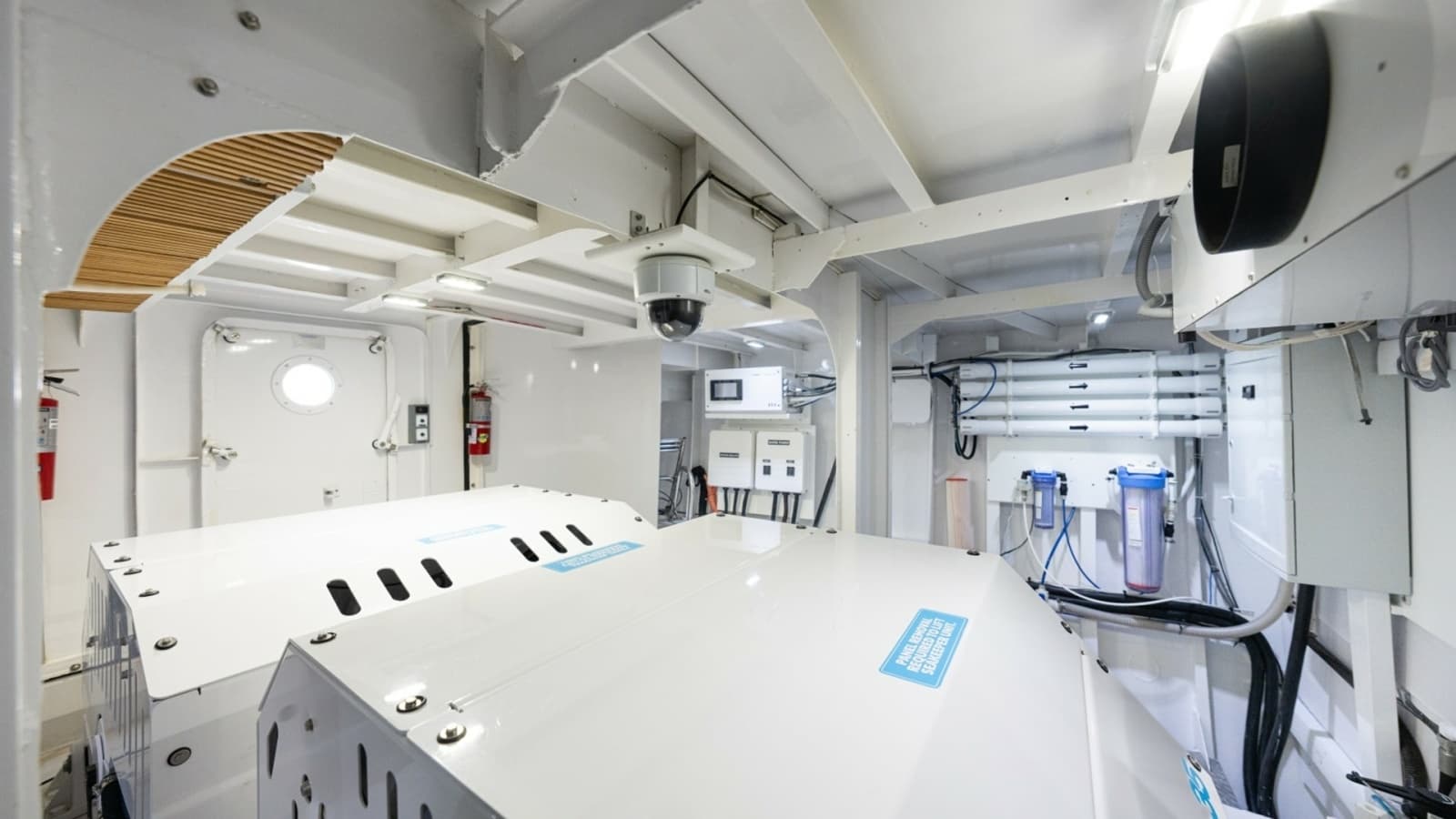 1971 Feadship 101 Engine Room