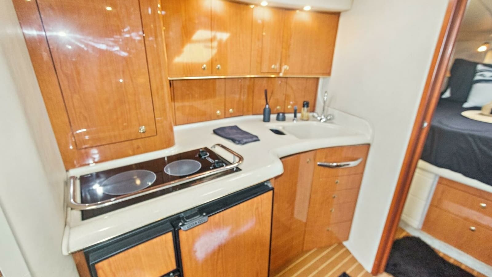 2000 Sea Ray 370 Express Cruiser "Sandie Lee" - Galley with Wood Cabinetry