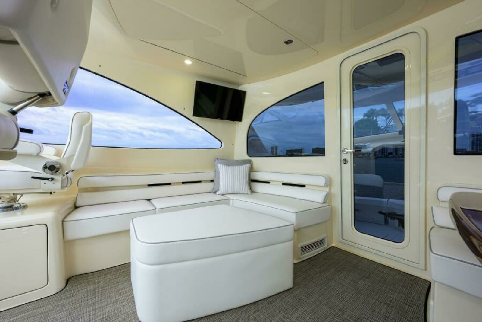Viking 54 - TROUBLE FREE - Flybridge