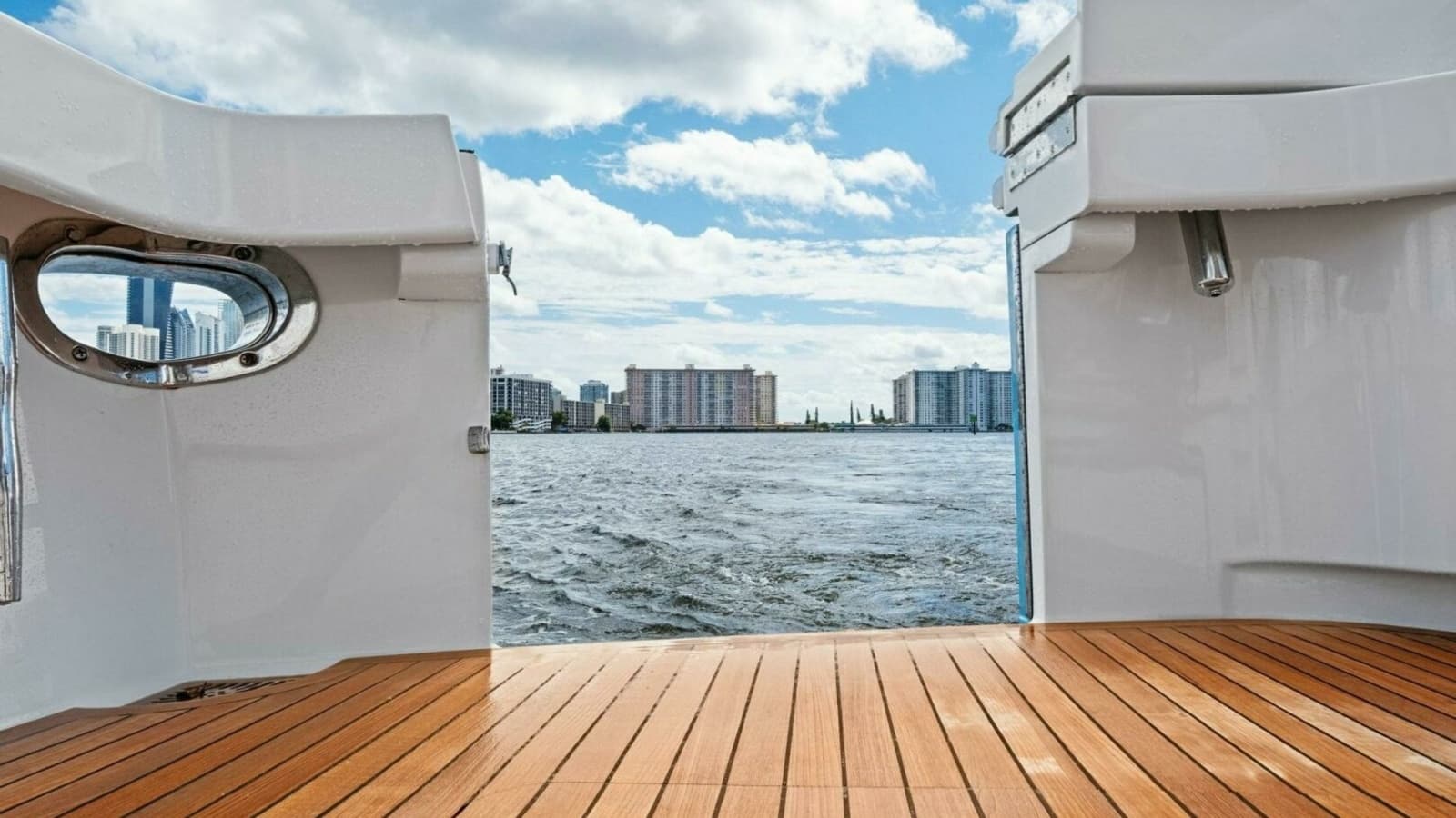 2012 82 Viking Convertible - Lady Di
