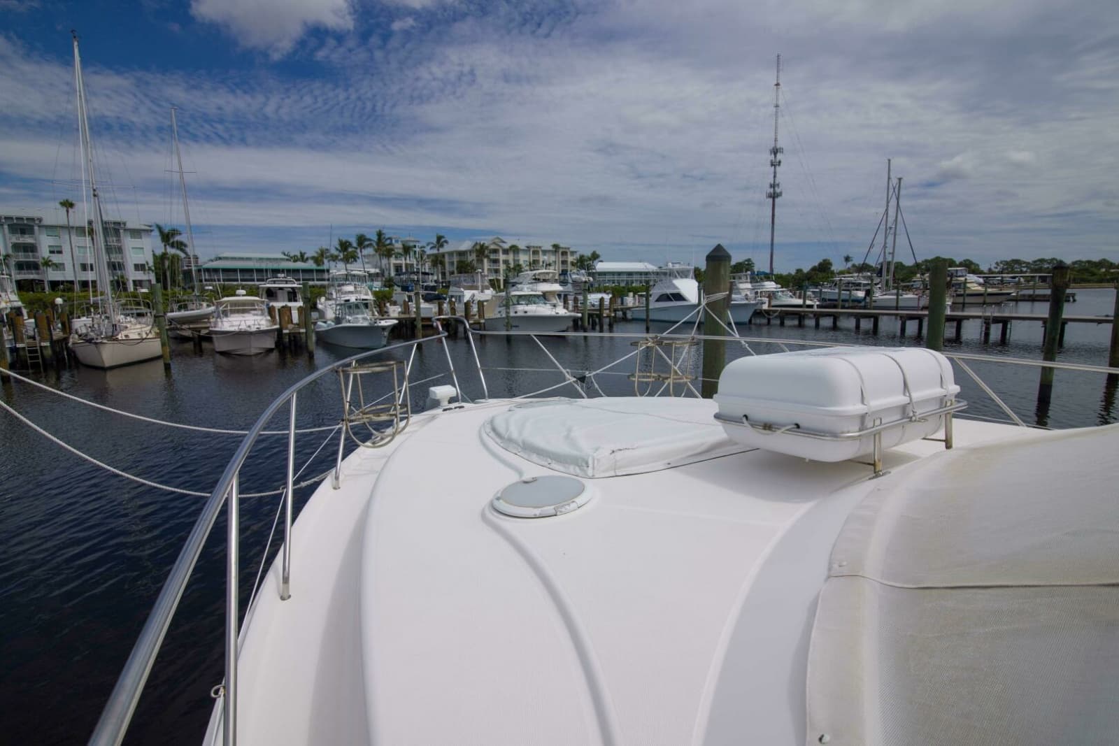 Silverton 52 - Immersed -