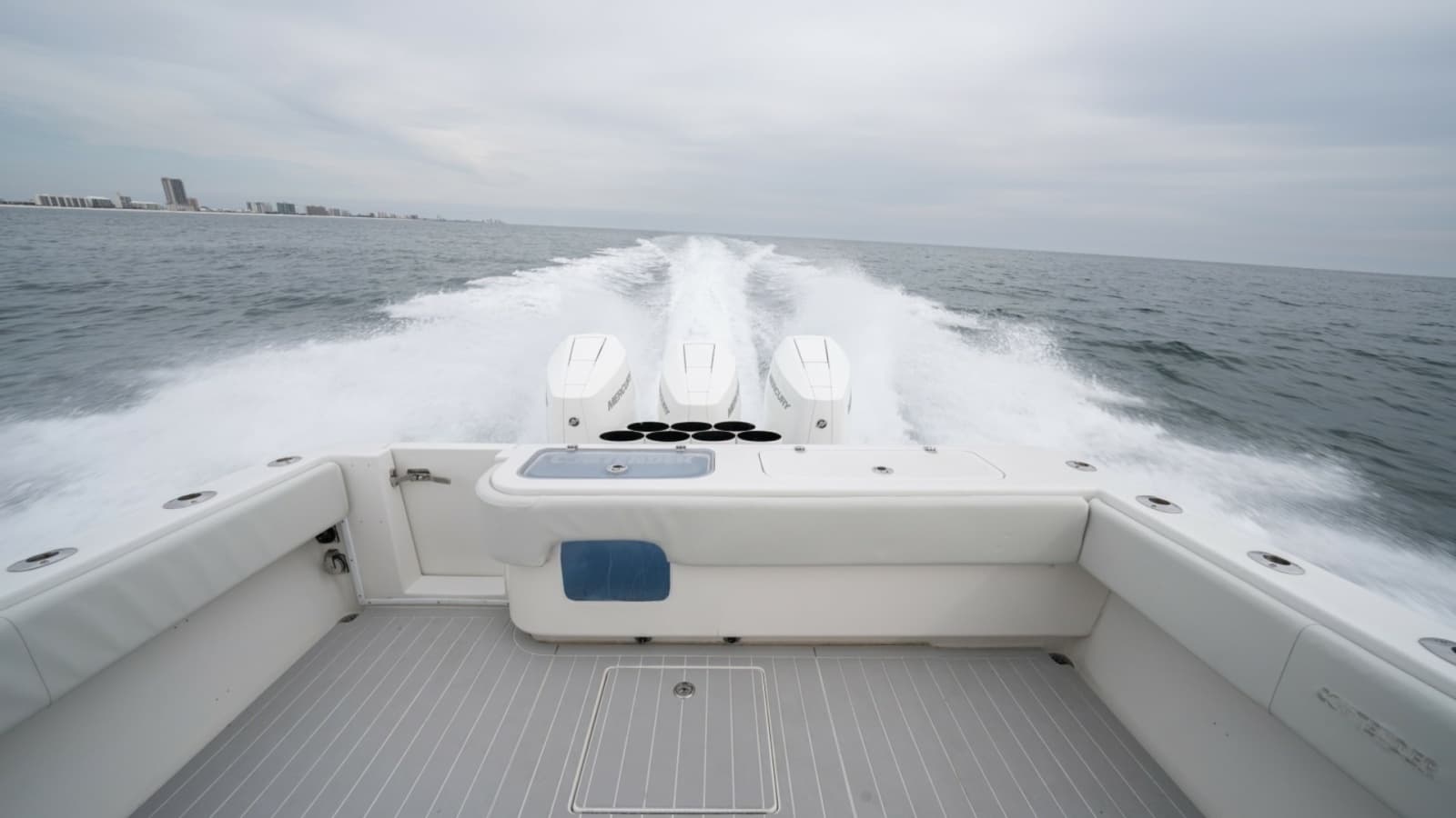 2011 Contender 40 Express