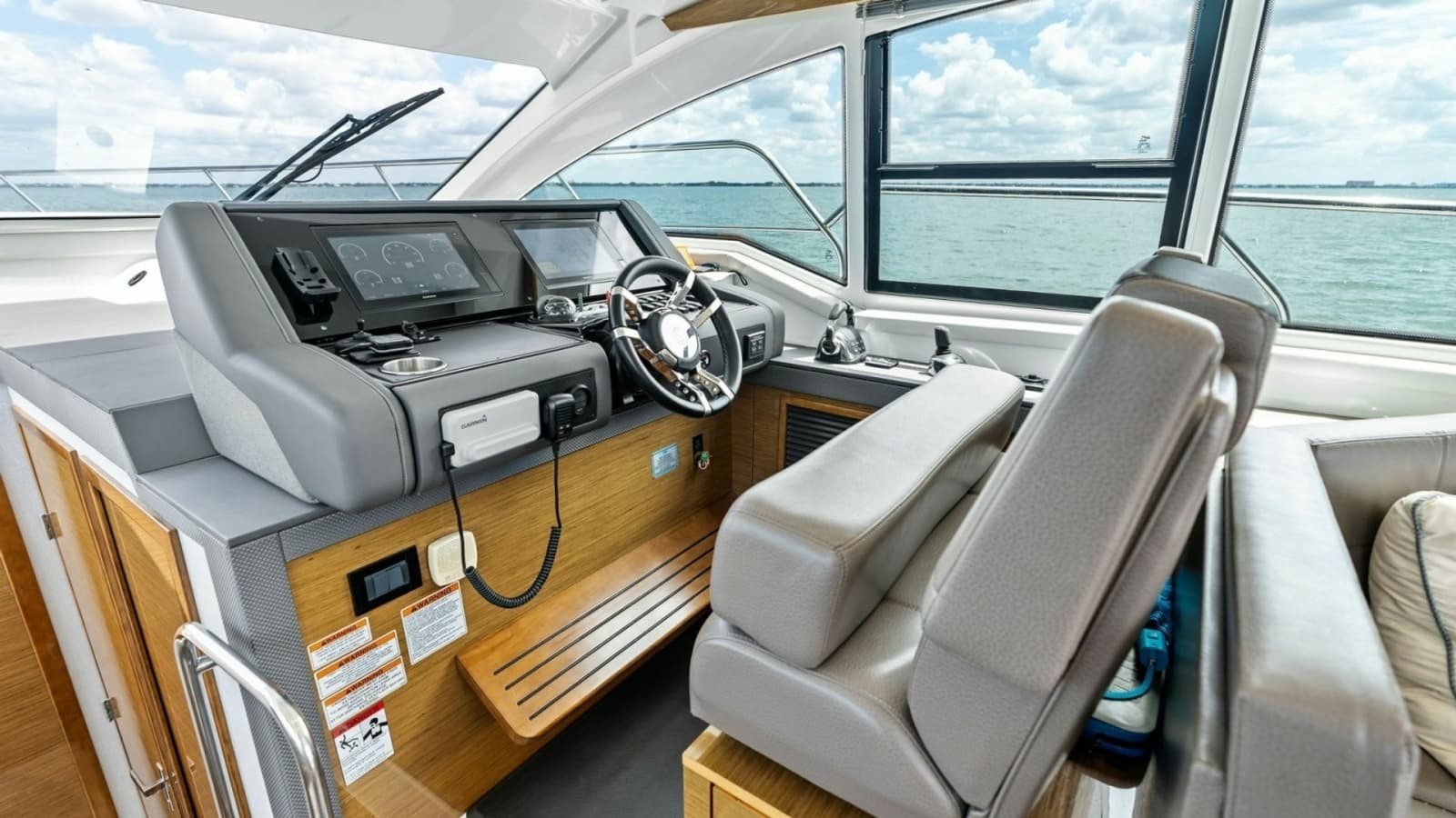 2019 Cruisers Yachts 42 Cantius 'Truly Ineffable'