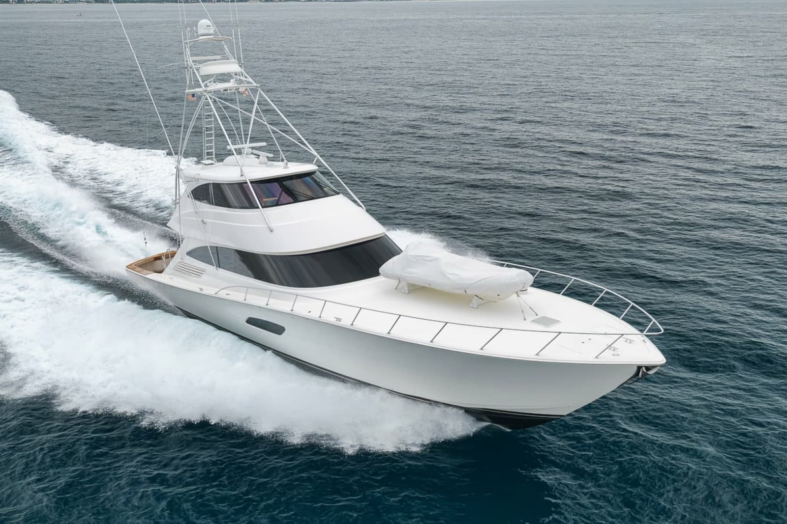 2016 Viking 92 Enclosed Bridge