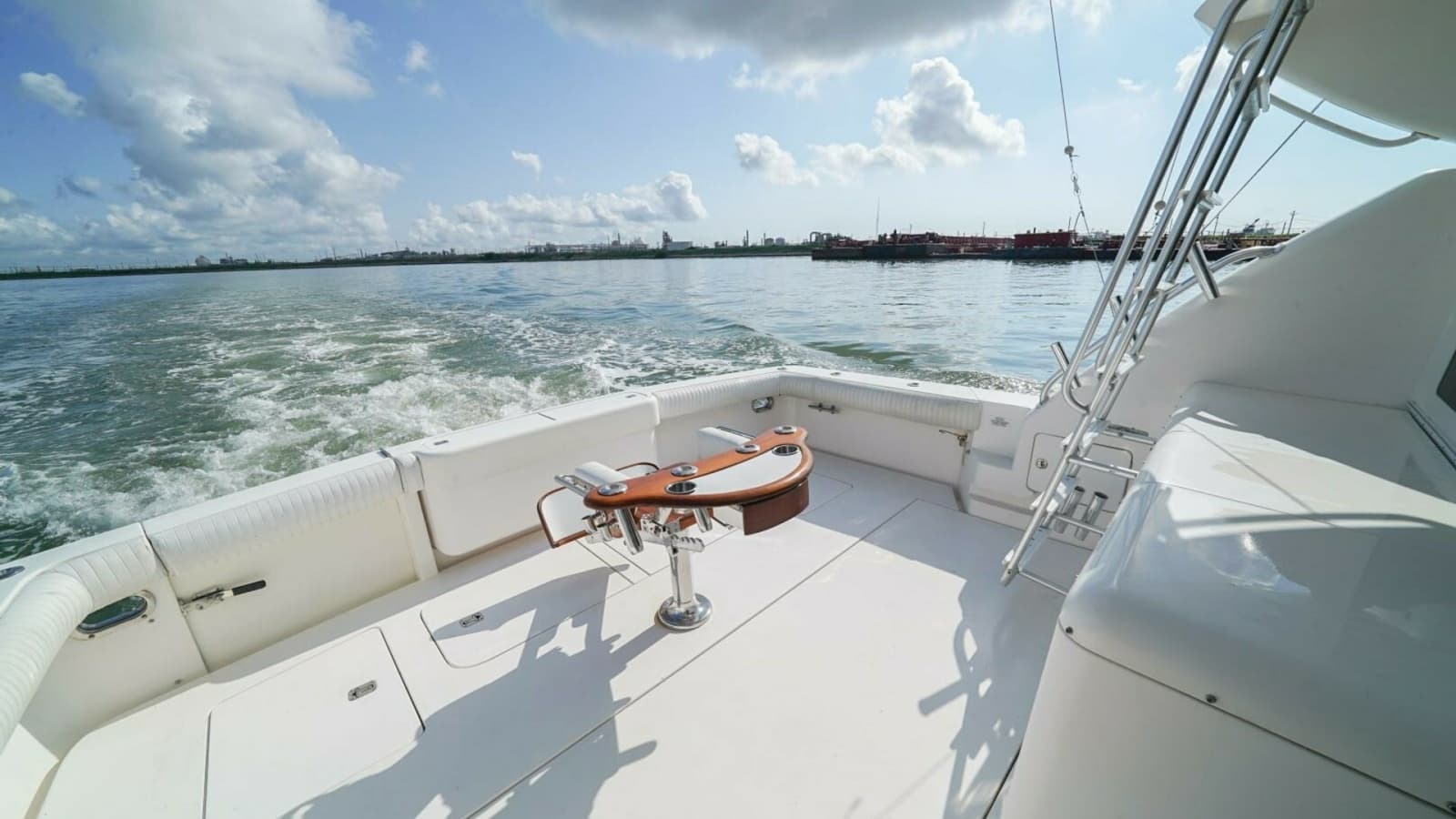 2007 Bertram 51 Convertible Smoker II